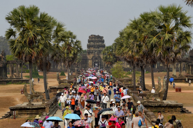 Foreign tourists visiting Angkor down 7.3 pct in 4 months