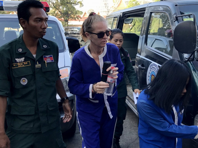 Cambodian surrogates freed after agreeing to keep babies
