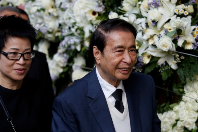 Hong Kong second wealthiest tycoon Lee Shau Kee bows out
