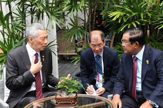 Cambodia, Singapore leaders agree to move on