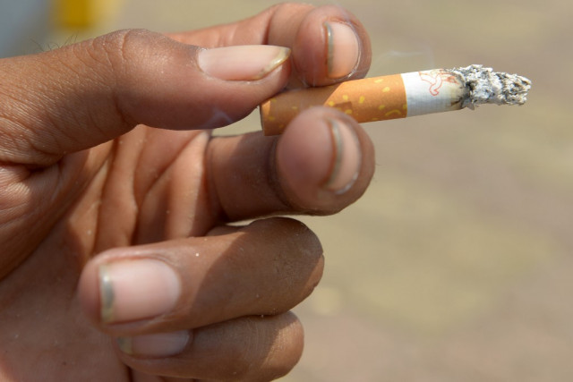 Tougher control of tobacco consumption needed in Cambodia