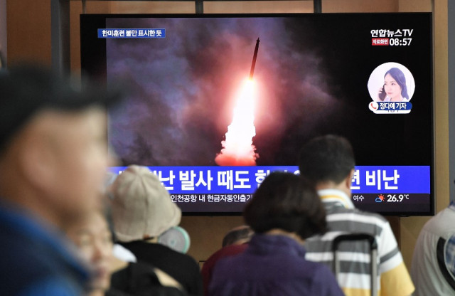 North Korea fires two 'unidentified projectiles': Seoul 