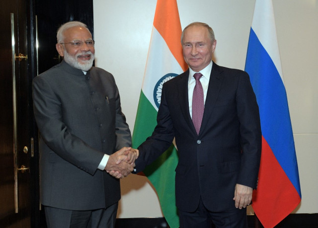 Putin, Modi to talk economy in Vladivostok