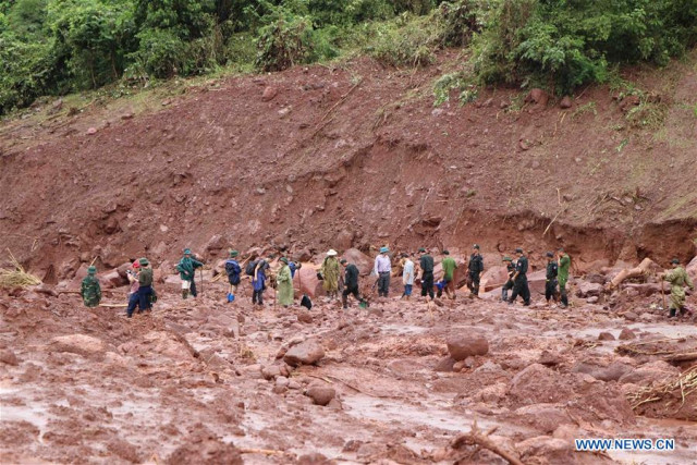 Floods, landslides kill 5, leave 3 missing in Vietnam