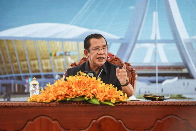 Hun Sen orders military to tighten security