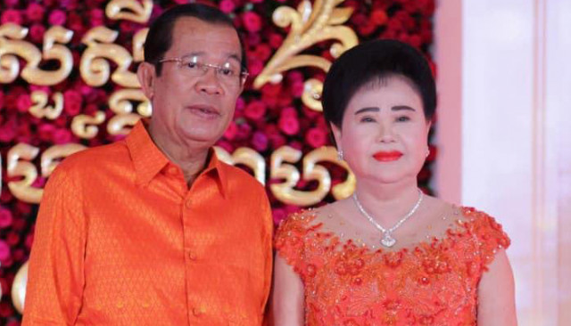 Hun Sen Wishes “Gong Xi Fa Cai” to Chinese People