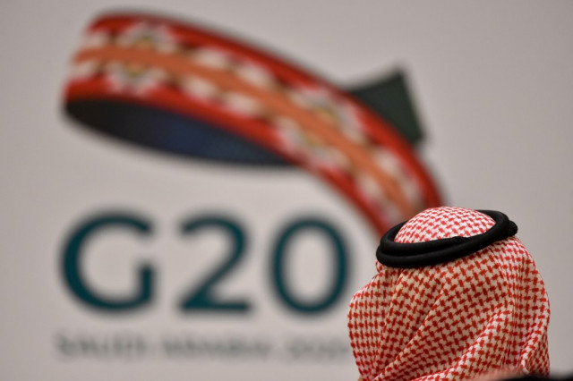G20 ministers struggle to finalise oil output cuts despite US efforts