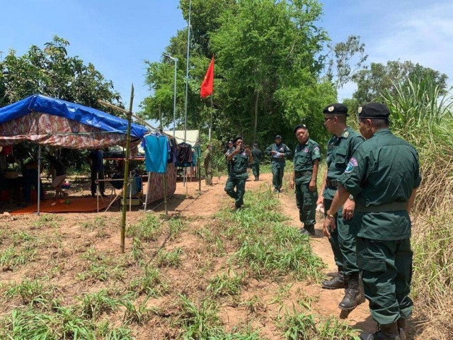 Vietnamese Troops Vacate Kandal Border