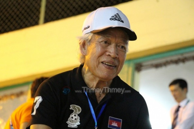 Football Hero Pen Phath to Dedicate Rest of Life to Cambodia