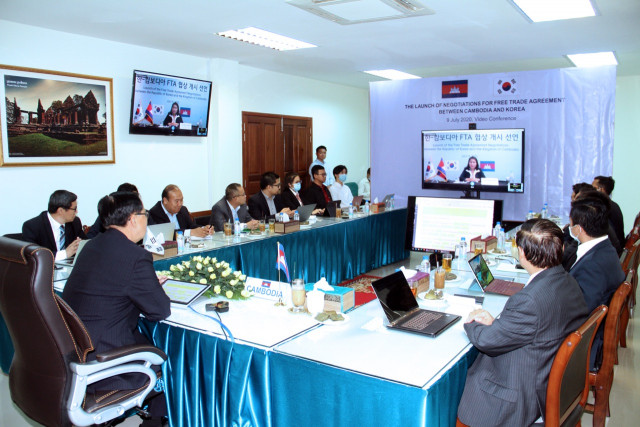 Cambodia and South Korea Officially Begin Free-Trade Talks
