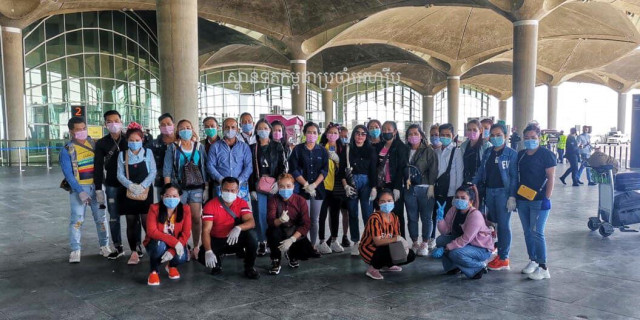 Cambodian Embassy Repatriated 27 Cambodian Factory Workers from Jordan