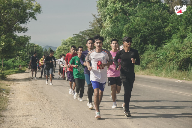 Meet the Man Running a Lap of Cambodia to Support Doctors