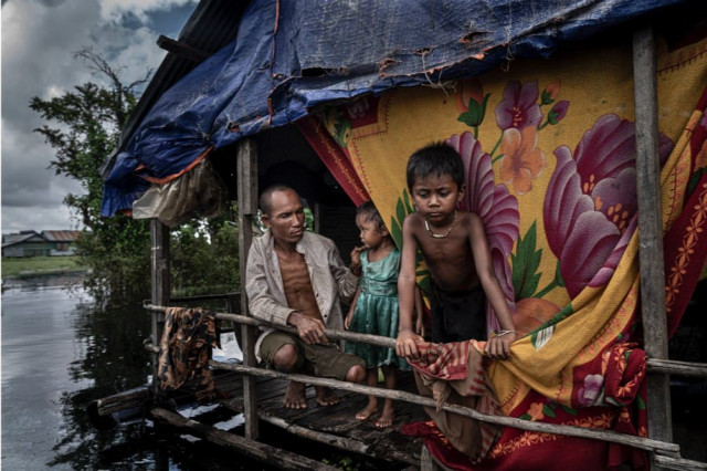 Zalmaï – a Photographer Goes about Putting Communities of the Tonle Sap Lake in the Limelight