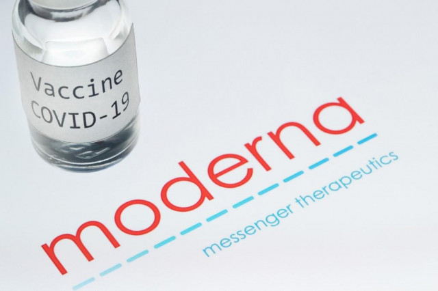 US panel to assess Moderna vaccine as Europe vows shots before year end