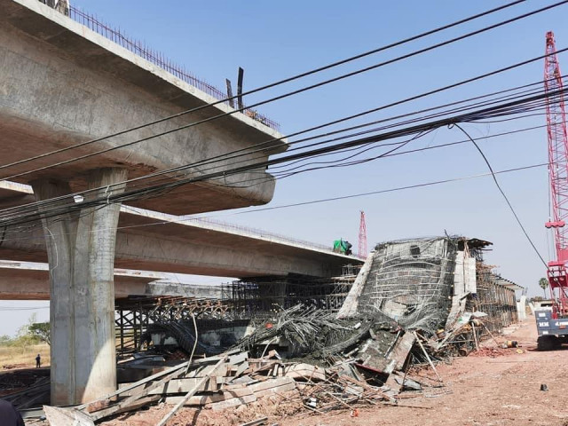 At Least Seven Cambodians Injured in Thai Overpass Collapse