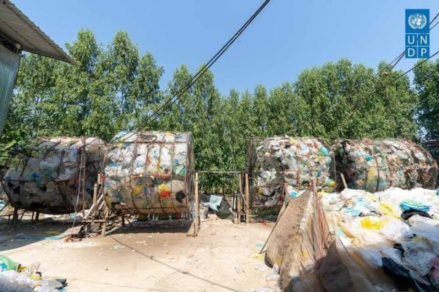 UNDP Declares Battambang Model City for Waste Management