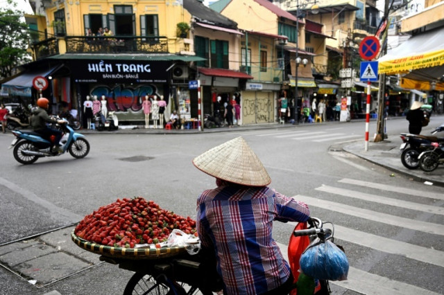 Vietnam Q1 growth picks up as virus is contained