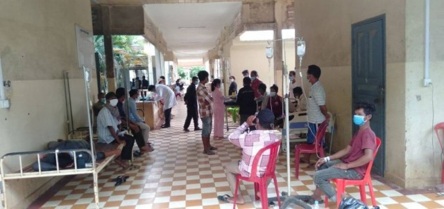 Authorities Suspect Alcohol Poisoning as Eight Dead, 34 Hospitalized in Kampot Province