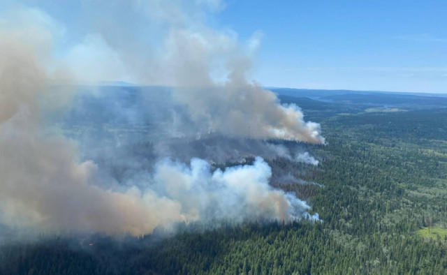 Canadian military on alert as wildfires rage