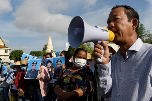 International NGOs Ask the Cambodian Authorities to Release Union Leader Rong Chhun and Activists