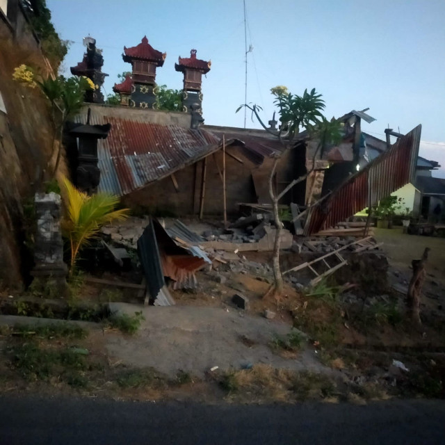 Bali earthquake kills three, injures seven