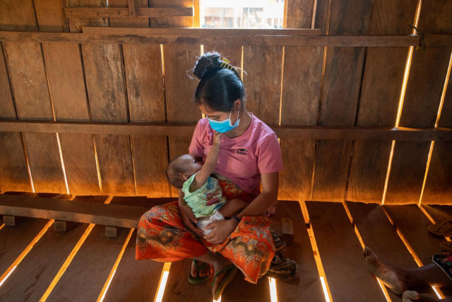 Cambodian Mothers Urged to Breastfeed Children, Avoid Infant Formulas