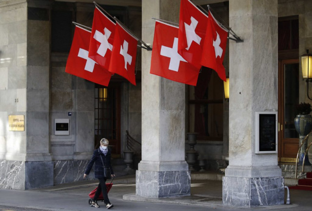 Neutral Switzerland's economy shaken by sanctions on Russia