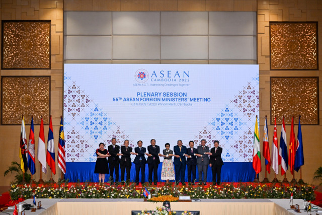 ASEAN in Critical Position Between the US and China