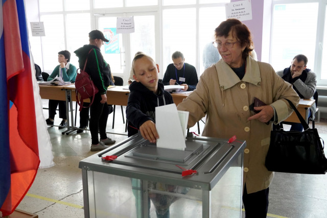 Kremlin proxies claim victory in 'sham' annexation votes