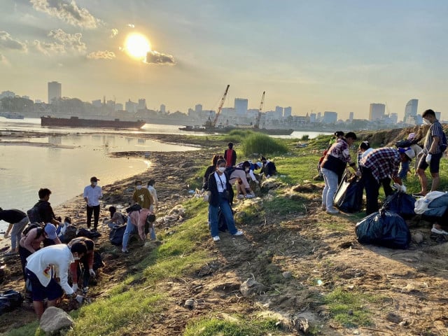 A Clean City Starts with Changing Plastic Users’ Habits, Says Student Group Nisset Plastic 