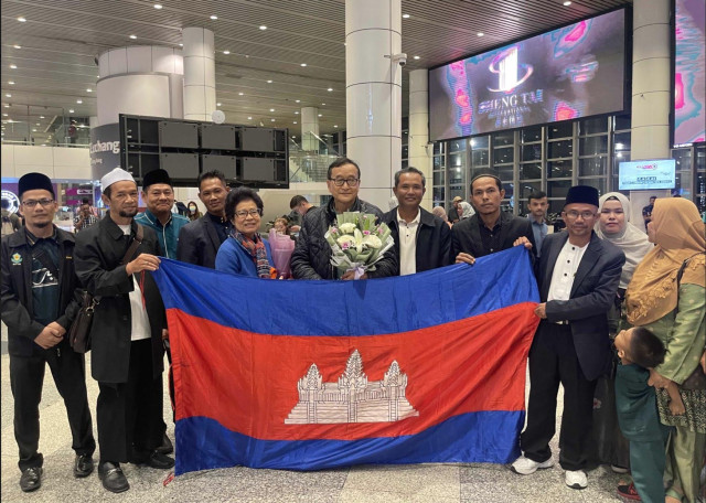 Sam Rainsy Expelled from Malaysia 