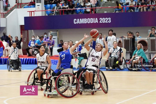 Women’s Wheelchair Basketball Team Take Out Silver