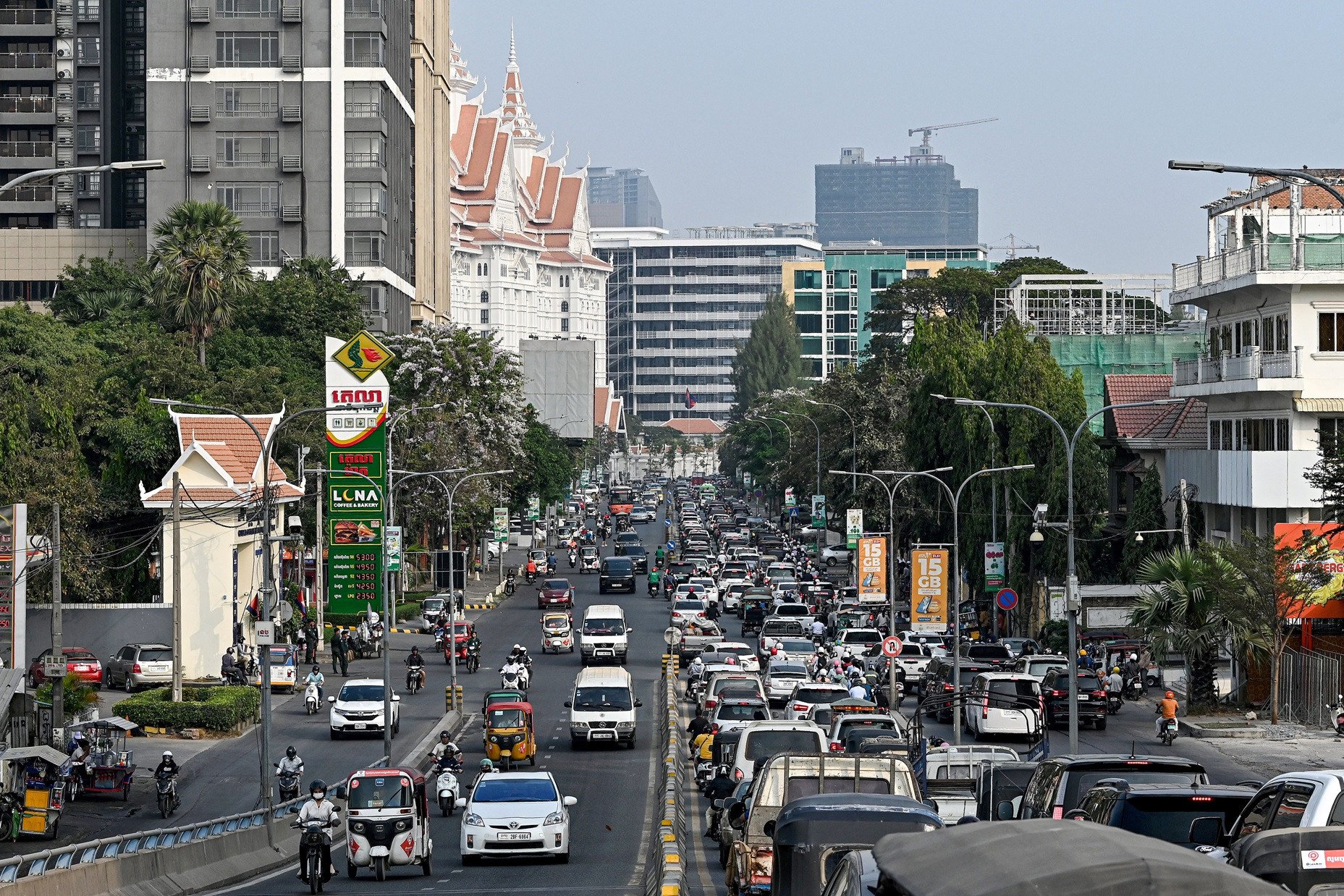 Cambodia Pushes for Emission Reduction through Enhanced Fuel Standards