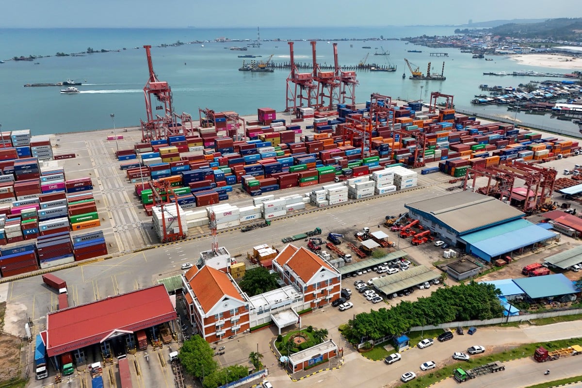 Cambodia, US Hold First Talks on Trump Tariffs