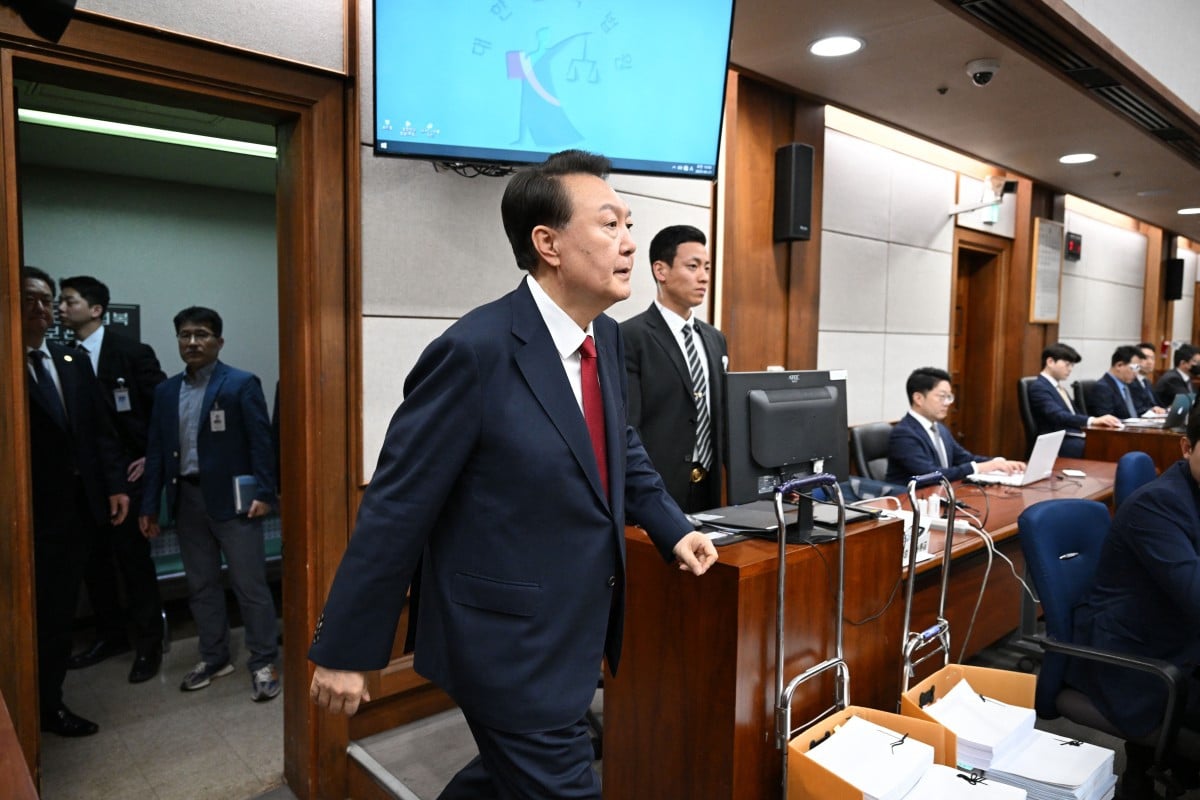 South Korea Ex-president Back in Court for Criminal Trial